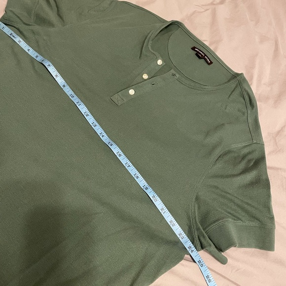 Michael Kors Henley T-Shirt - Men’s XL - Picture 4 of 4